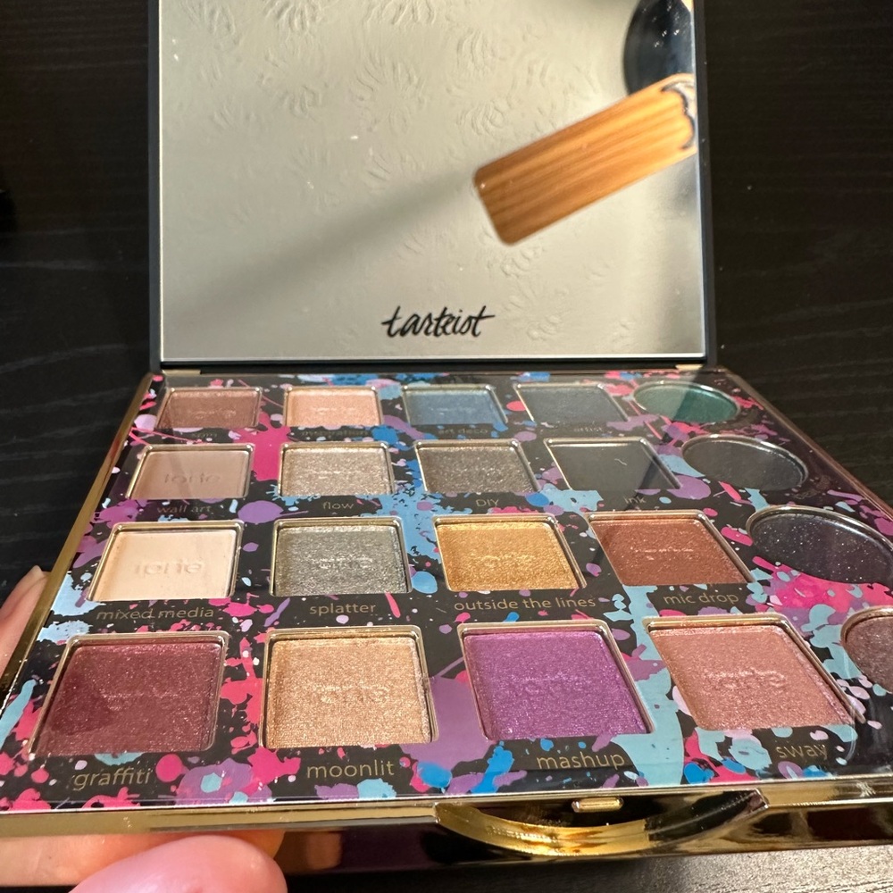 🔹NEW🔹Tartiest Pro Remix palette